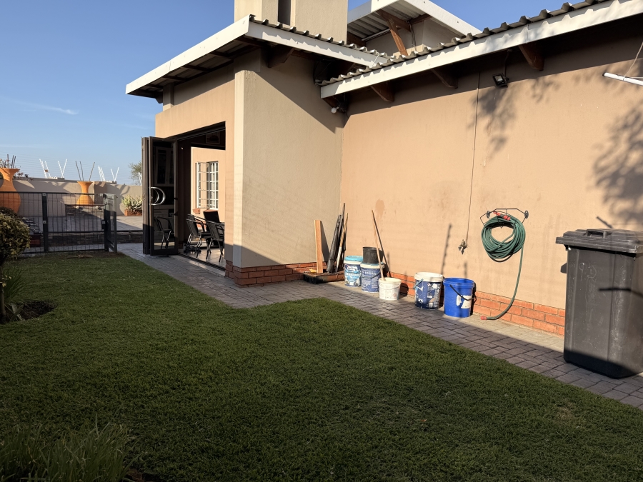 3 Bedroom Property for Sale in Waterval East North West
